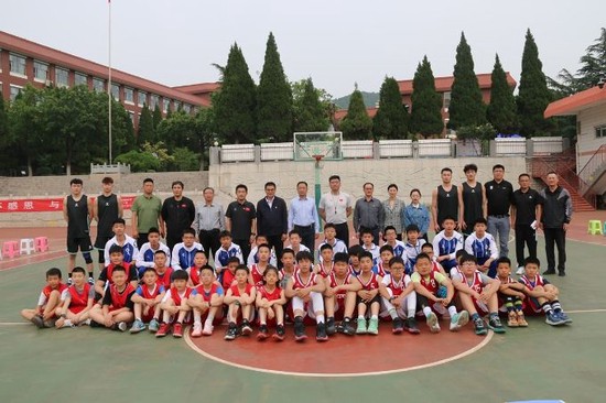 业余爱好者如何系统地学习篮球技能_0